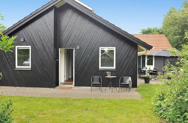 6 person holiday home in Oksbøl-By Traum