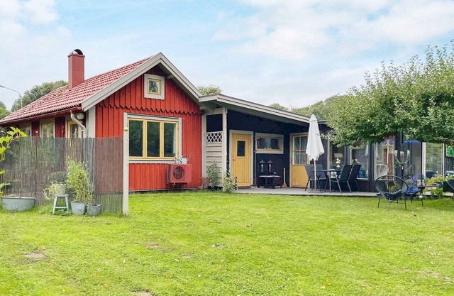 6 person holiday home in VÄXJÖ-By Traum
