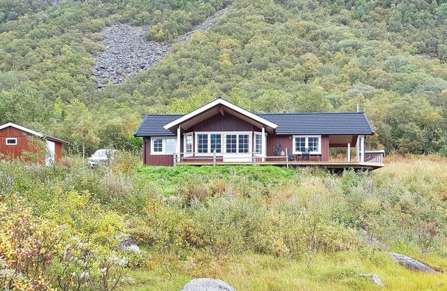 6 person holiday home in Laukvik-By Traum