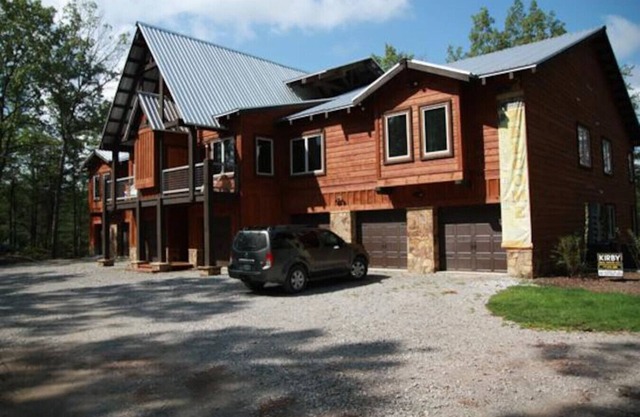 #723: Trout Hill Condo at Fall Creek Falls