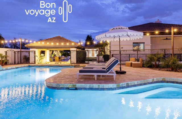 7BR home w/gym, arcade & theater room