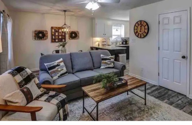 909 Apartment B
