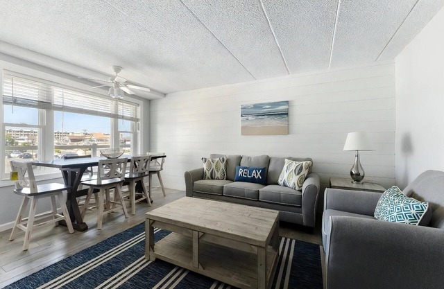 9103 Atlantic Ave, Unit 412