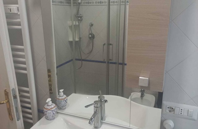 A 10-minute walk from the sea Spacious and quiet three-room apartment Vento d'Estate