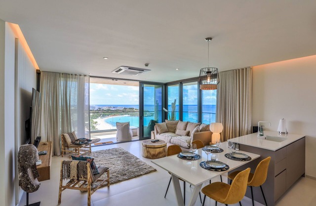 A-1201 Spacious 3 bedroom overlooking Mullet Bay