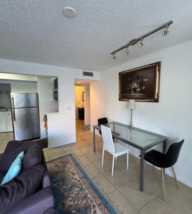 a 4bed2bath cozy apt near UF and Shands