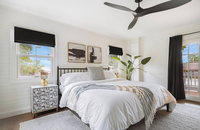 A+ Amenities~ Fire Pit~ 2 Kings~ Pets~ EV Charger