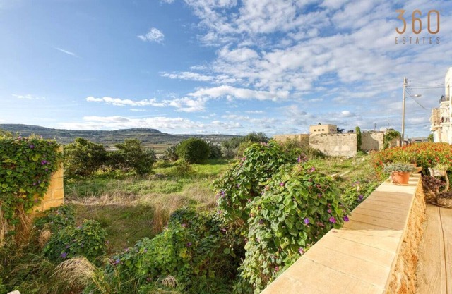 A charming home in the quaint village of Imgarr