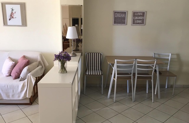 A cozy flat of 80 m² near Gribovo beach