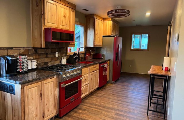 A Cozy Little House with a lot to offer!