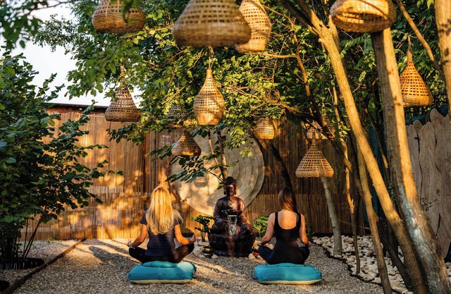 A cozy retreat and welcoming retreat in the middle of our Alpaca farm