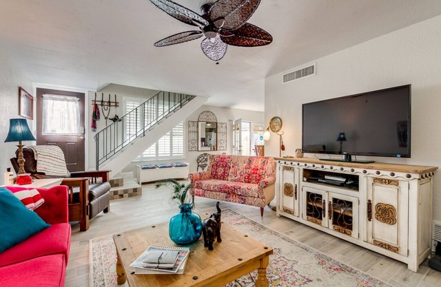 A+Gem in a GREAT location!nIncludes clubhouse w/heated pool, gym, pickleball!