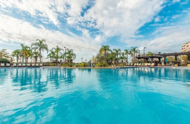 A+ Location - Minutes to all Parks & next to Orange County Convention Center