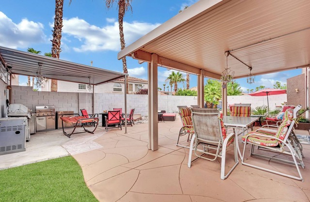 A perfect 6-bedroom home for a group of friends in vibrant Las Vegas.