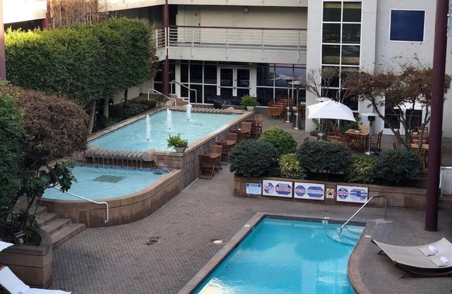 A Place You'll Surely Enjoy! Pets Allowed, Free Breakfast and Parking, Pool