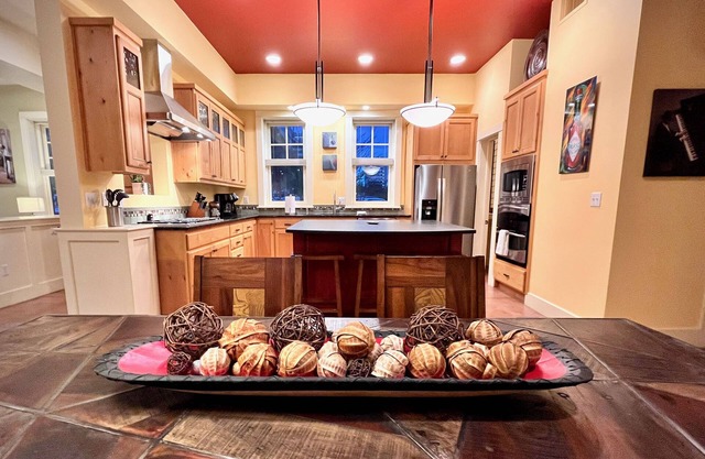 A Premium and Award-Winning Downtown Property Minutes from the UofA!