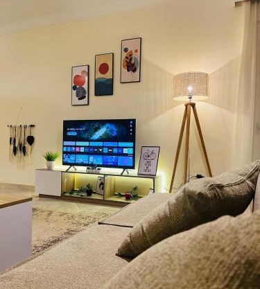 A room in a shared apartment in New Cairo, Al-Rehab