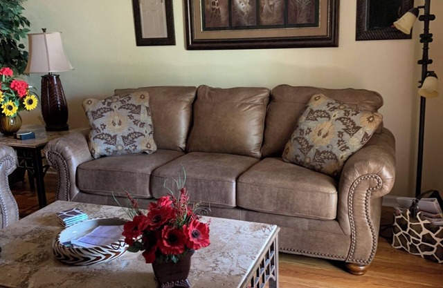 "A Step Above the Rest" Condo in the Heart of Branson