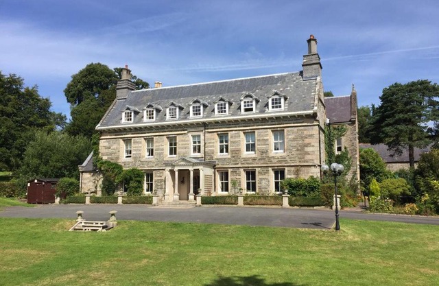 A Stunning Private Suite In A Beautiful Heritage Mansion