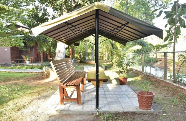 A two bedroom lodge owned by a Safari Ranger with over 20 years of experience.