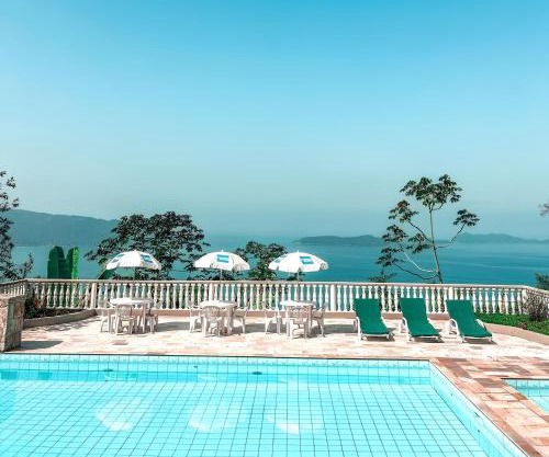 A vista mais linda de Ubatuba - Acomoda 20 pessoas