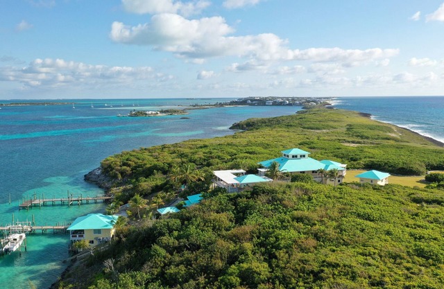 A Wenchs View - Tilloo Cay Estate just south of Hope Town