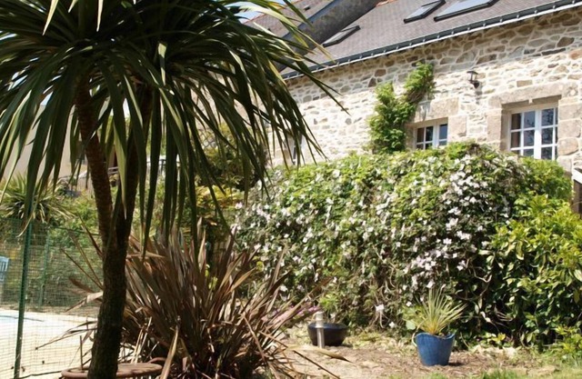 A wonderful cottage full of character with private heated swimming pool and gym