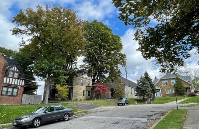 #A1 Executive LRG 1 bed Apartment perfect for professionals Close to everything!