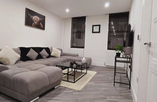 Abbey Corner By Nivaas 3 : One-Bedroom Apartmentn