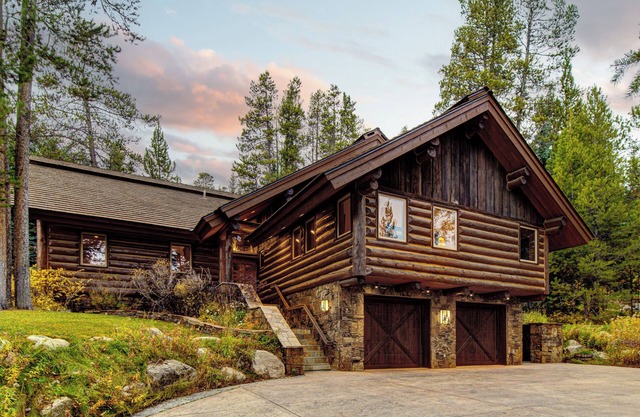 Abode at Mountain Haven | Highly sought after ski-in vacation rental