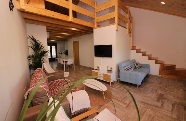 Accommodation in cuntis pontevedra, spa, holiday tourism, Casa As Burgas