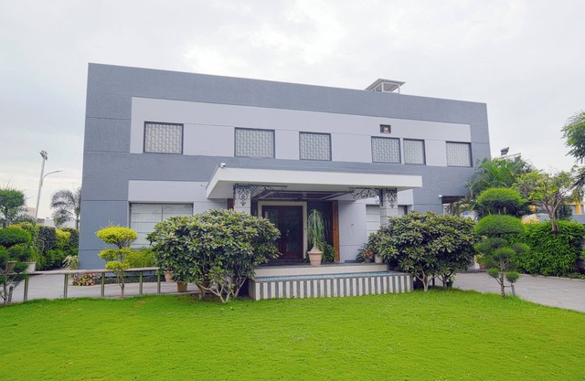 Aceotel Resort 7th Cloud Indore