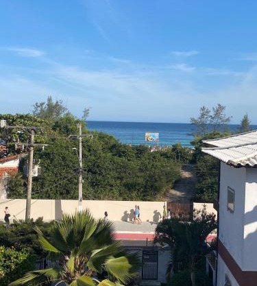 Acesso a praia com vista mar em Point Itauna WSL Saquarema