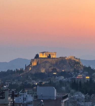 Acropolis-View Penthouse, Haute Athenian