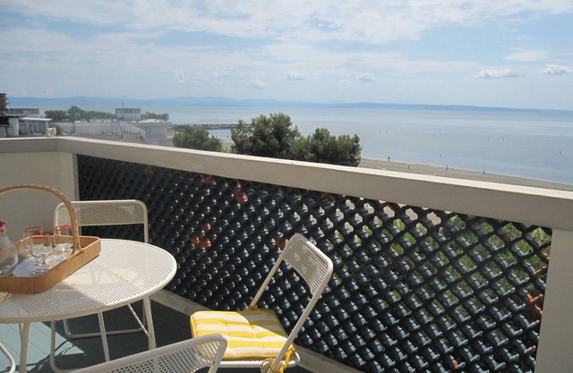 Adorable seaview flat at Grado Pineta - Beahost