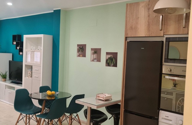 Adrian and Vanessa 2 VFT/JA/00556