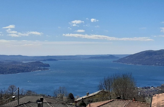 Adriana House with enchanting lake view