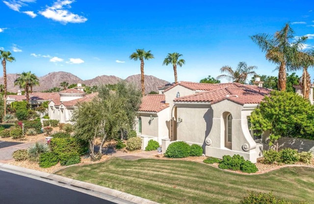 Affordable Desert Getaway w/Private Pool + Hot Tub!