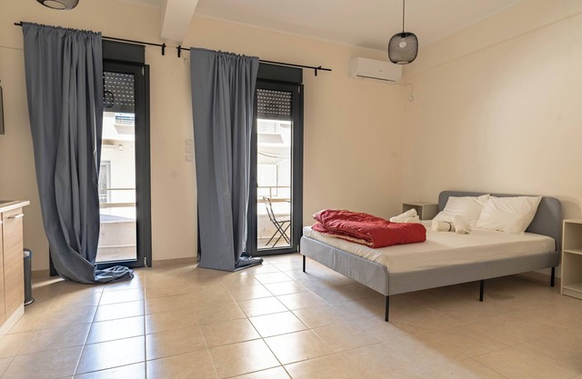 Ag. Ioannis m. station 1 bed for 2 pers by MPS