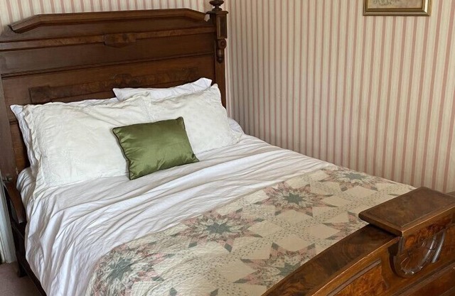 AH #10 · AH #10 Full w/Shower