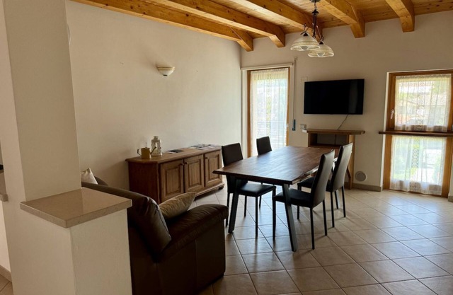 Ai Fol 6 - Center and Station