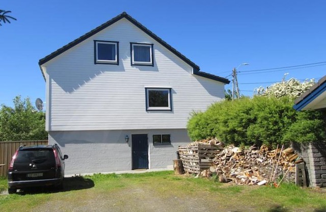 Airbnb and Booking at Postvegen 95