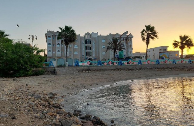 Al Wajh Beach Hotel فندق شاطئ الوجه