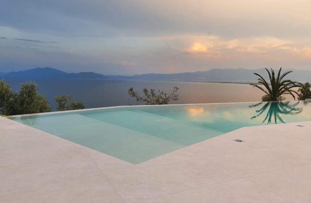 ALBA OCEAN VIEW LUXURY RESIDENCE