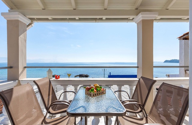 Albatross Apartments by Konnect, Ipsos