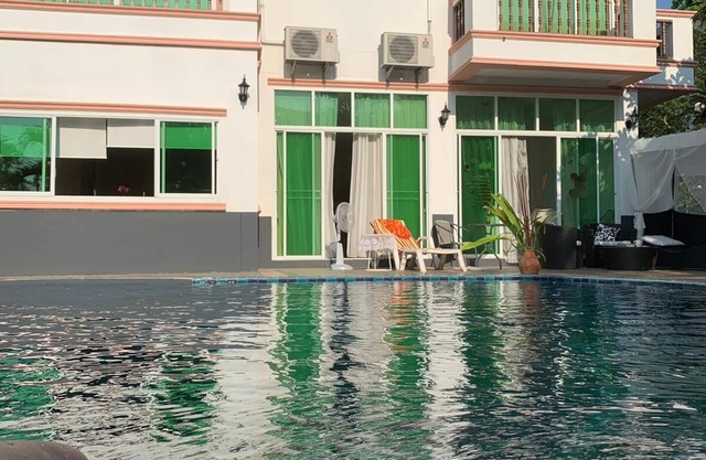 Albina Pool Villa 4 bedroom executive