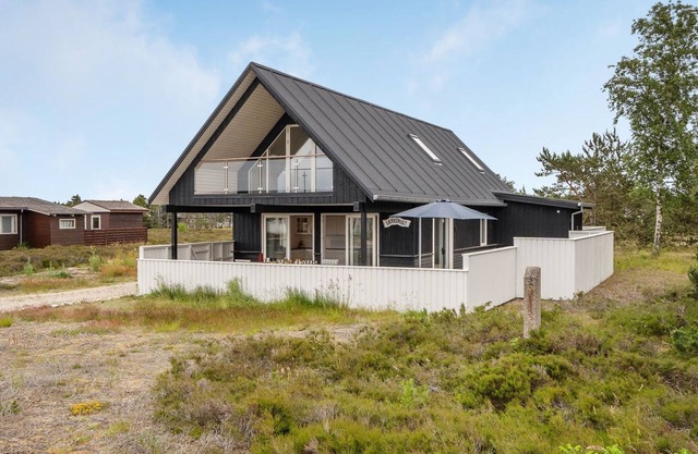"Alf" - 200m from the sea by Interhome