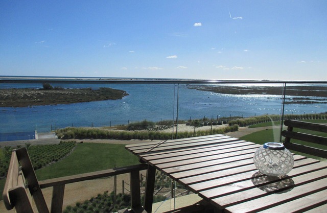 Algarve - Romantic and Exquisite 1 Bedroom Apartment by the sea, in a Natural Park
