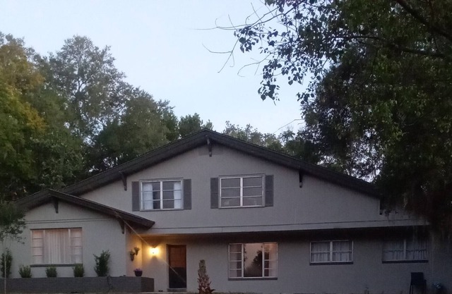 All inclusive, two acre estate. 5 minutes from downtown tarpon springs.