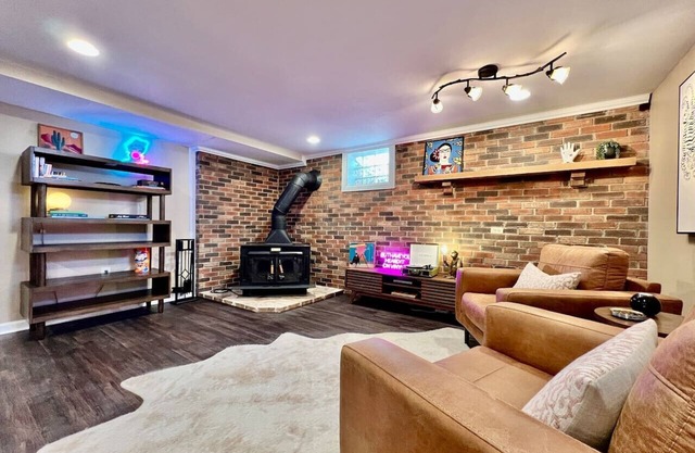 All the Vibes Poolside in Trenton!